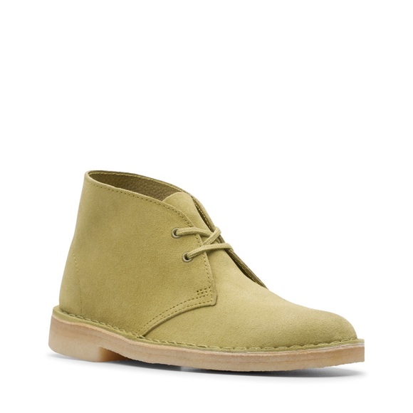 clarks desert boots stretch